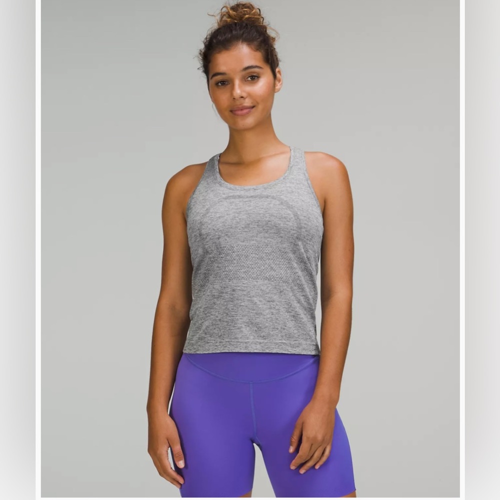Swiftly Tech Racerback Tank Top 2.0
Race Length- Size 6